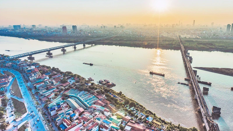 Đô thị hai bên sông Hồng. (Ảnh Đăng Anh) 