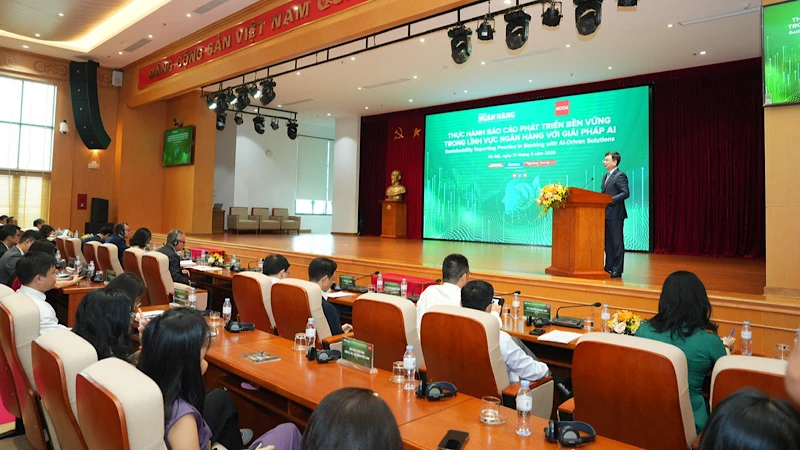 Toàn cảnh cuộc tọa đàm. 