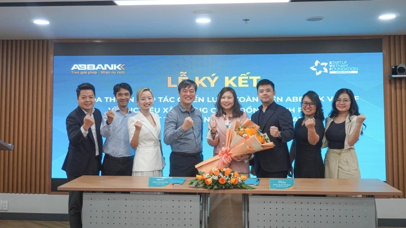 ABBANK và SVF phối hợp triển khai cung cấp những hình thức hỗ trợ, thúc đẩy các mô hình kinh doanh bền vững cho doanh nghiệp và các hộ gia đình, đặc biệt là tại các di sản làng nghề truyền thống.