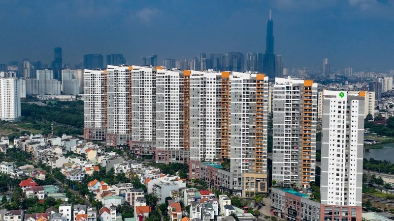 Để hoàn thành chỉ tiêu xây dựng nhà ở xã hội ở Thành phố Hồ Chí Minh, cần sự nỗ lực rất lớn từ phía cơ quan chức năng. Ảnh: THÀNH ĐẠT