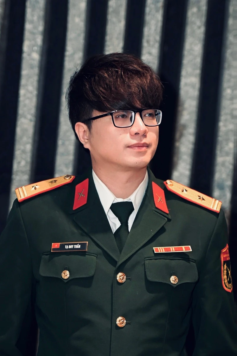 Nhạc sĩ Tạ Duy Tuấn