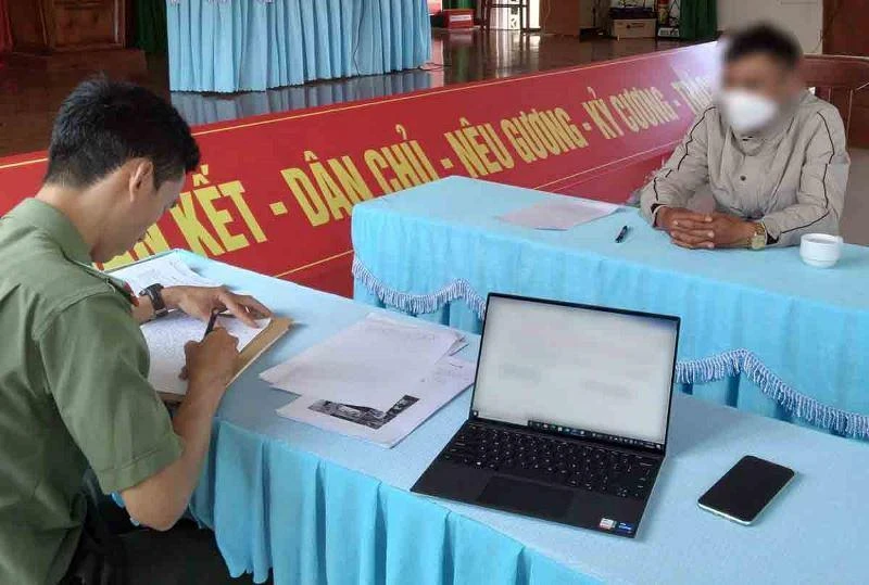 Cơ quan chức năng làm việc với ông H.H.H để làm rõ vụ việc.