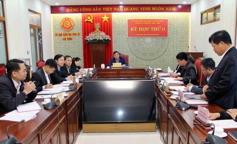 Quang cảnh kỳ họp. 