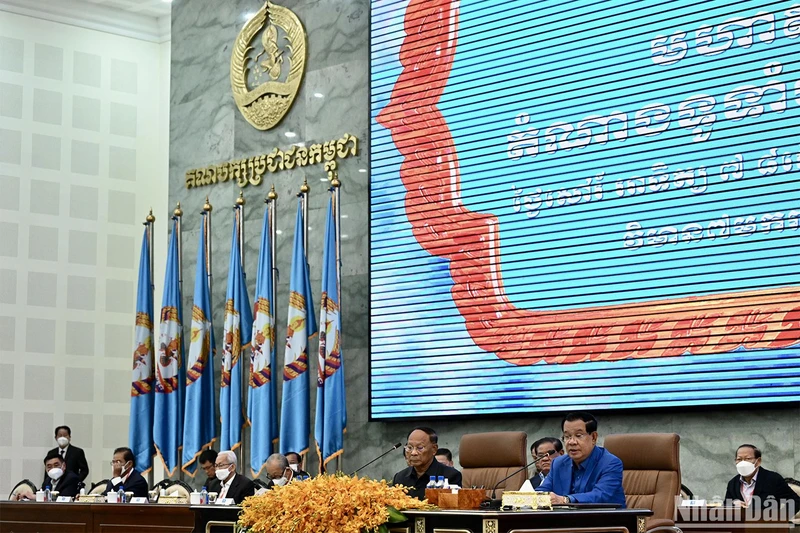 Đoàn chủ tịch Đại hội đại biểu toàn quốc bất thường của CPP (Ảnh: Fresh News) 