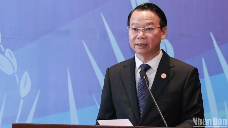 Bộ trưởng Nông nghiệp và Môi trường Đỗ Đức Duy phát biểu tại phiên thảo luận cấp cao “Bắt nhịp Cách mạng Xanh 4.0: Hành trình chuyển đổi hệ thống lương thực-thực phẩm cho kỷ nguyên bền vững”.