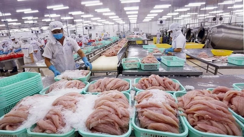 Xuất khẩu thủy sản Việt Nam phục hồi mạnh mẽ Trong 4 tháng đầu năm 2025, kim ngạch xuất khẩu thủy sản Việt Nam đạt 3,3 tỷ USD, tăng 21% so với cùng kỳ năm trước.