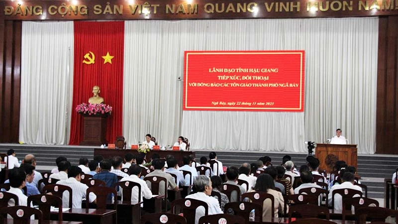 Quang cảnh buổi đối thoại.