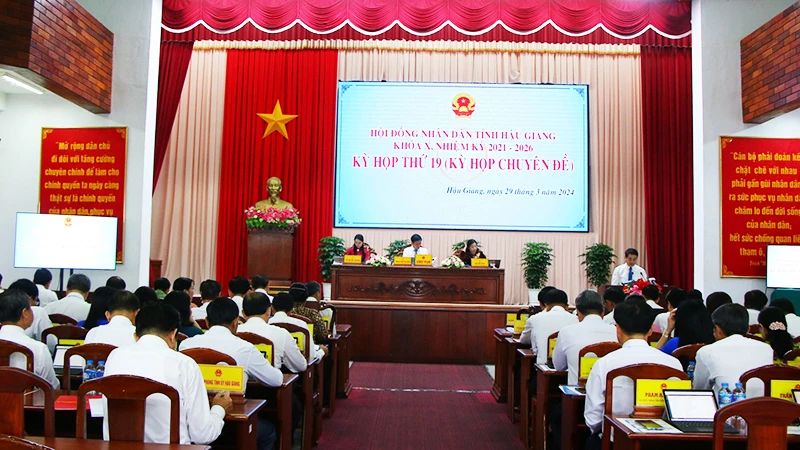 Quang cảnh kỳ họp.