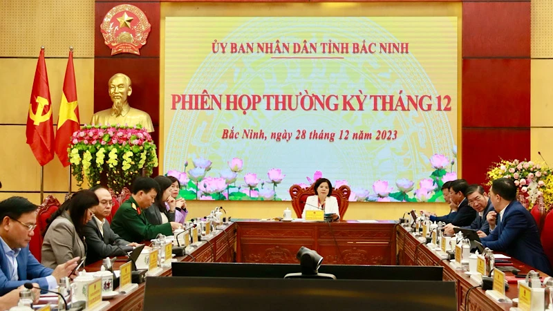 Phiên họp thường kỳ tháng 12 của Ủy ban nhân dân tỉnh Bắc Ninh. 