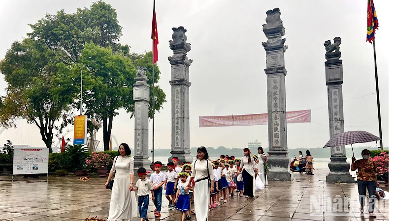 Lăng Kinh Dương Vương, một điểm đến trong tour du lịch miễn phí do tỉnh Bắc Ninh tổ chức