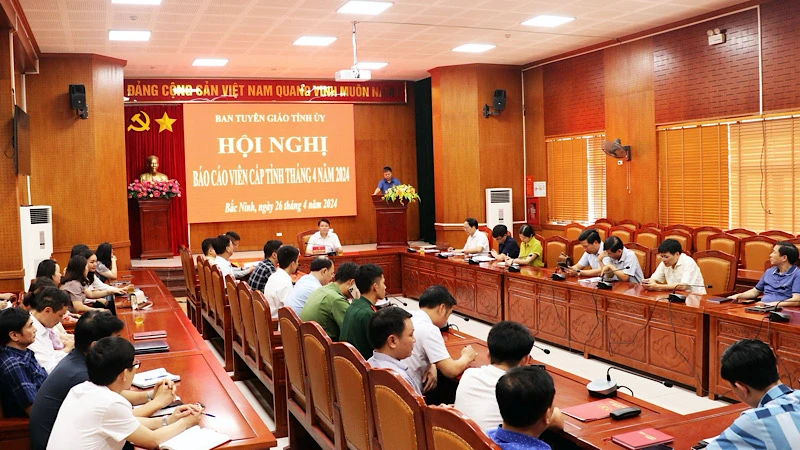 Quang cảnh hội nghị.