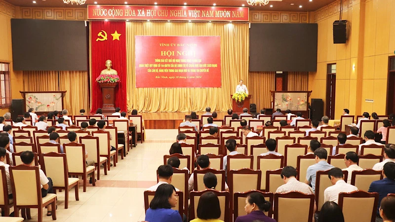 Toàn cảnh Hội nghị.