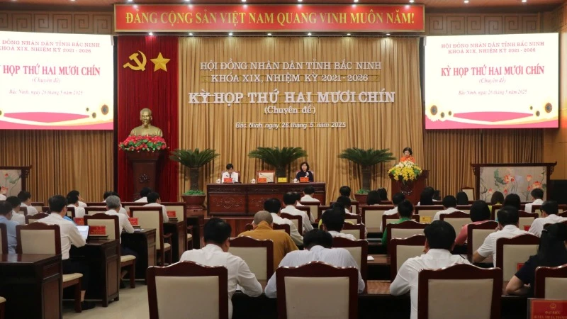 Quang cảnh kỳ họp.