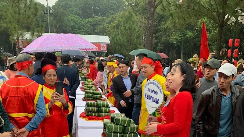Sản phẩm bánh chưng của các đội tại hội thi.