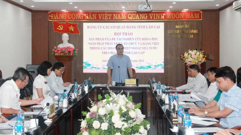 Hội thảo "Giải pháp phát triển tổ chức đảng và đảng viên trong các doanh nghiệp ngoài Nhà nước trên địa bàn tỉnh Lào Cai" của Đảng ủy các cơ quan Đảng tỉnh Lào Cai ngày 28/4.