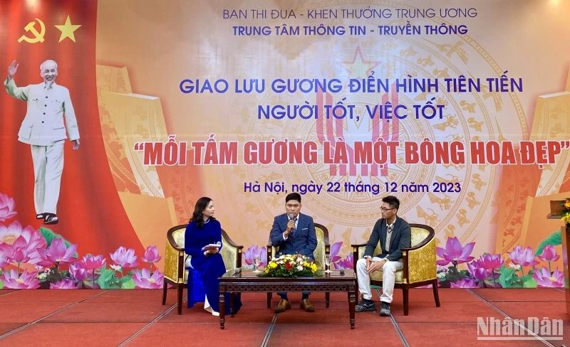 Các gương điển hình tiên tiến chia sẻ những cách làm hay, ý nghĩa của mình.