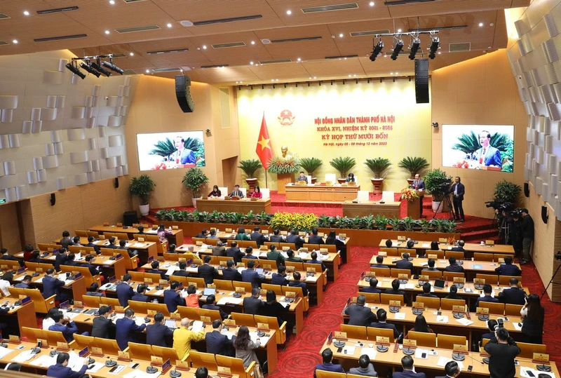 Quang cảnh Kỳ họp thứ 14, Hội đồng nhân dân Thành phố Hà Nội sáng 5/12. (Ảnh: DUY LINH)