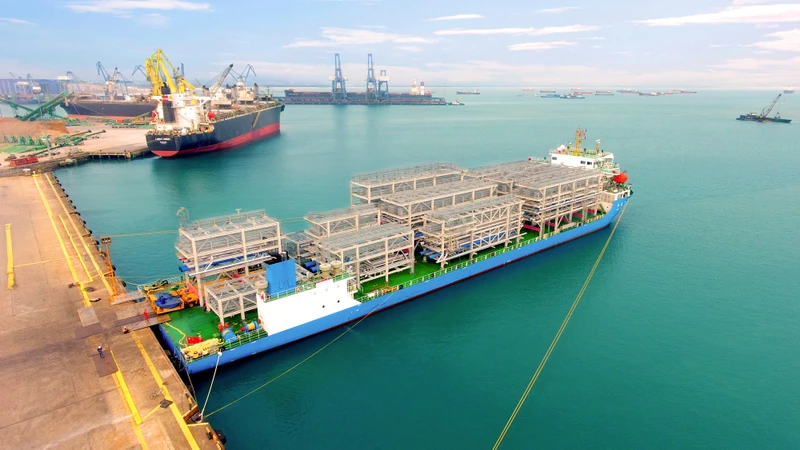 11 module đầu tiên của dự án Singapore Project Spring được xuất khẩu sang Đảo quốc Sư tử.