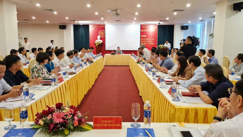 Hội nghị giao ban công tác kiểm tra, giám sát của Đảng khu vực miền trung- Tây Nguyên.