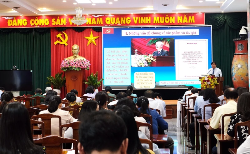 Quang cảnh hội nghị tại điểm cầu Trụ sở Tỉnh ủy Đồng Nai.