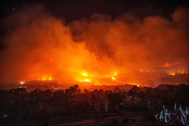 Đám cháy có tên là Franklin bùng bùng phát ở Malibu, California, Mỹ. 