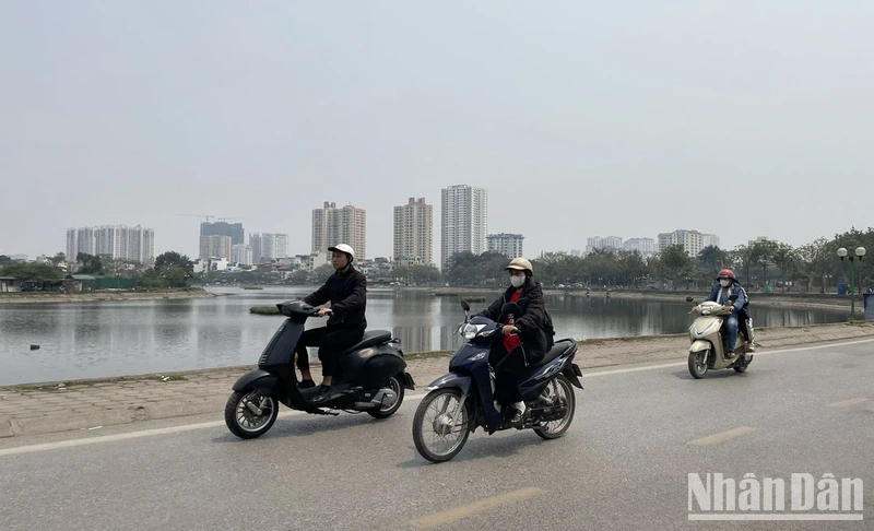 Dự báo khu vực Hà Nội từ đêm 12/4 trời chuyển lạnh. Ảnh minh họa: Đ.T