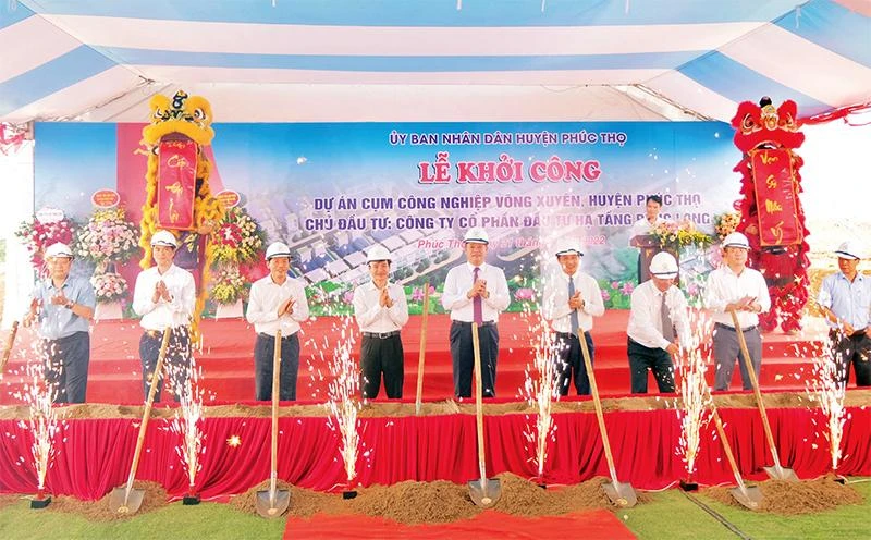 Khởi công xây dựng Cụm công nghiệp Võng Xuyên. (Ảnh LÂM NGUYỄN)
