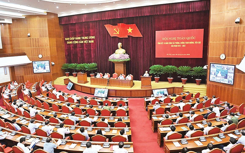Hội nghị toàn quốc tổng kết 10 năm công tác phòng, chống tham nhũng, tiêu cực. Ảnh: Khoa Đăng