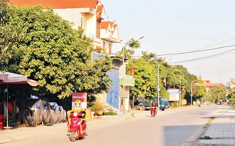 Xây dựng nông thôn mới nâng cao ở xã Chuyên Ngoại, thị xã Duy Tiên.