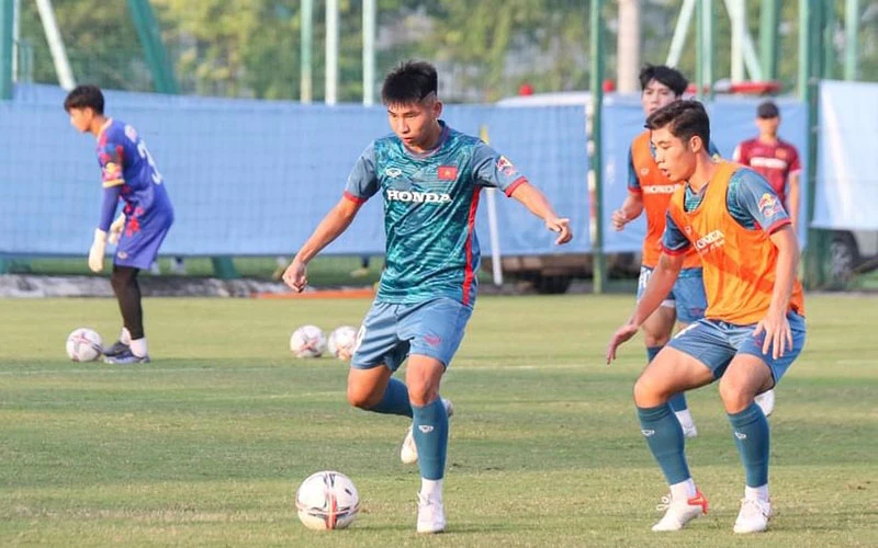 Buổi tập của các cầu thủ U23 Việt Nam tại vòng loại Giải vô địch bóng đá U23 châu Á 2024.