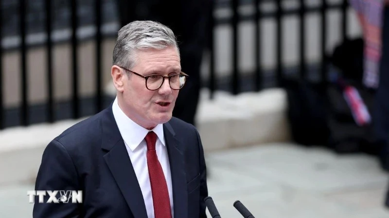 Thủ tướng Anh Keir Starmer phát biểu tại thủ đô London . (Ảnh: THX/TTXVN)
