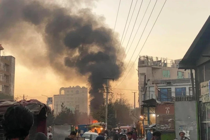 Hiện trường vụ đánh bom xe ở Kabul, Afghanistan.