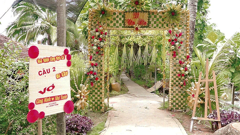 Nên thơ cổng cưới lá dừa