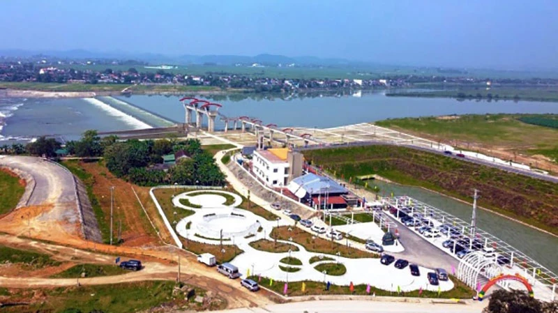 Cống bara Đô Lương (Nghệ An) sau khi được đầu tư, nâng cấp.
