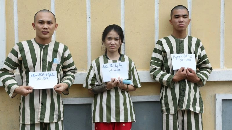 3 đối tượng bị tạm giữ.