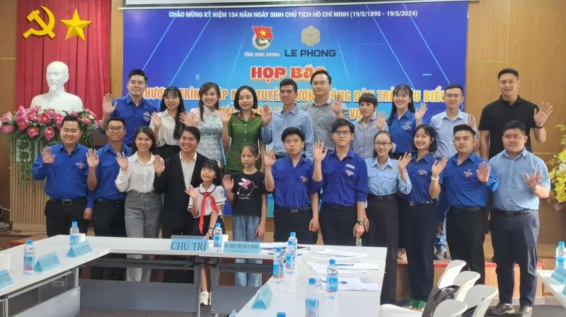 Các gương Công dân trẻ tiêu biểu và Gương mặt trẻ triển vọng tỉnh Bình Dương năm 2024.