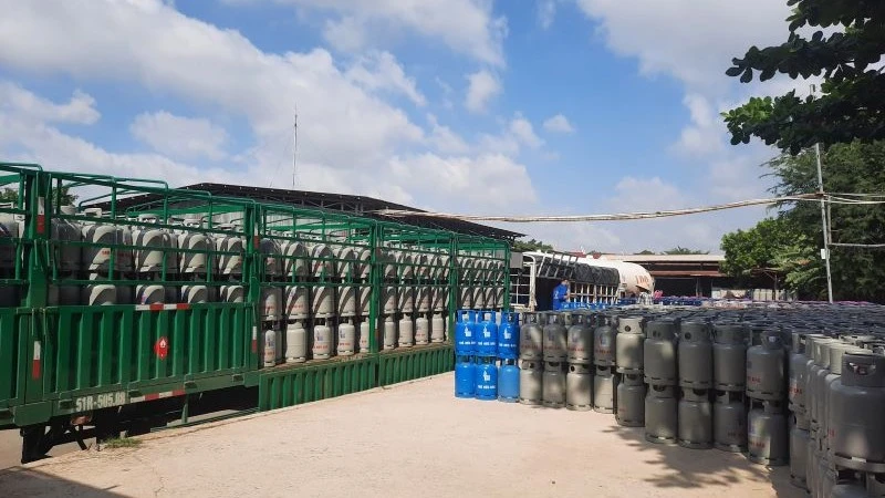 Giá gas tại Thành phố Hồ Chí Minh ở mức 441.000-479.000 đồng/bình 12kg, tuỳ thương hiệu.