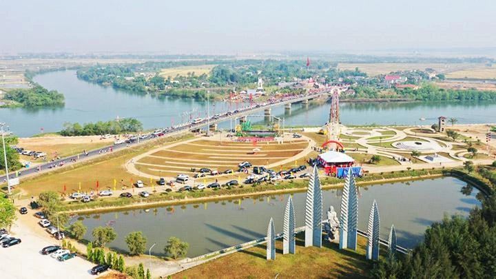Ngã ba Hiền Lương, nơi dòng Sa Lung chảy vào Bến Hải.