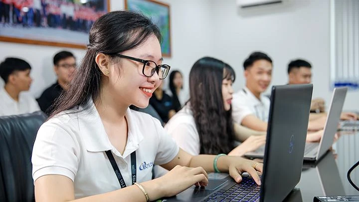 Chuyển đổi số là xu hướng tất yếu trong thời đại công nghệ.