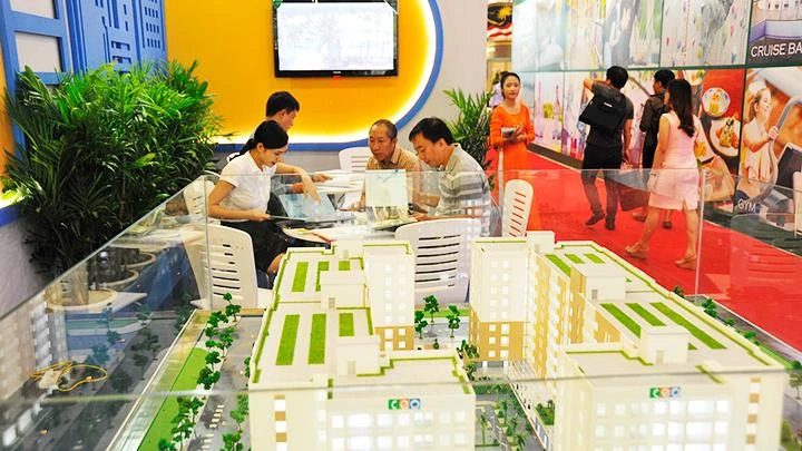 Tâm lý người mua nhà là yếu tố quan trọng với thị trường bất động sản. Ảnh: NGUYỆT ANH