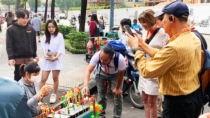 Cần có nhiều sản phẩm thu hút khách du lịch nước ngoài.