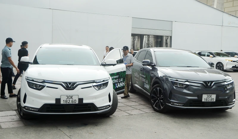Xe điện đang được nhiều người quan tâm. Ảnh: NAM ANH