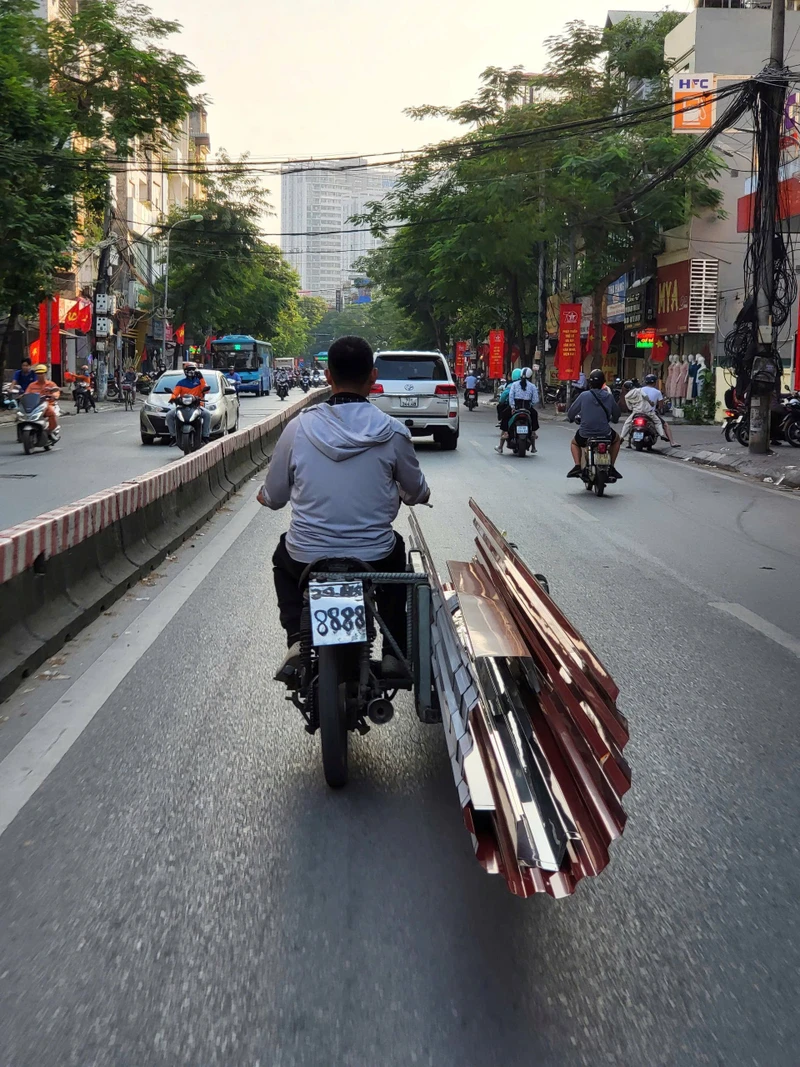 “Hung thần” vẫn nghênh ngang