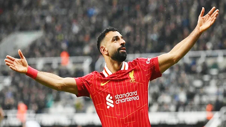 Mohamed Salah tỏa sáng giúp Liverpool có lợi thế trong cuộc đua vô địch Premier League.