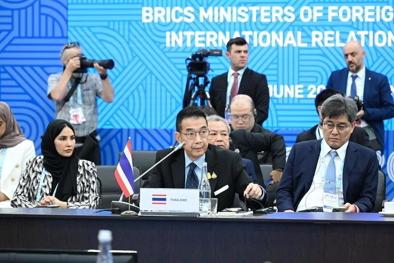 Bộ trưởng Ngoại giao Thailand M.Sanjampongsa thông báo trở thành đối tác của BRICS. Ảnh: REUTERS