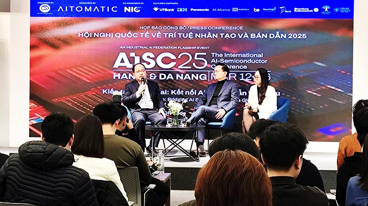 Các chuyên gia dự báo, trong tương lai, Việt Nam sẽ trở thành trung tâm sản xuất của nhiều doanh nghiệp bán dẫn toàn cầu.