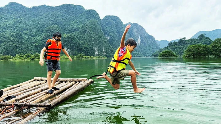 Hữu Liên là điểm đến mới đang gây chú ý.