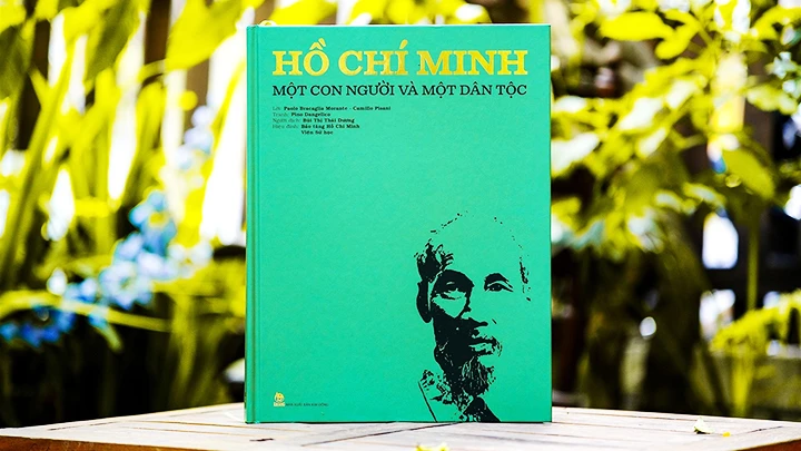 Ra sách tranh “Hồ Chí Minh - Một con người và một dân tộc”