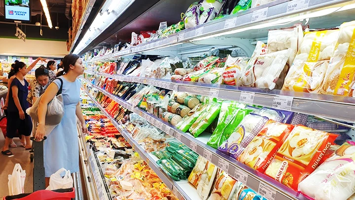 Đề xuất tiếp tục giảm 2% thuế giá trị gia tăng đối với một số nhóm hàng hóa, dịch vụ từ ngày 1/7/2025. Ảnh: NAM HẢI