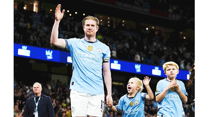 Kevin de Bruyne chia tay sân Etihad sau lần 421 khoác áo Man City.
